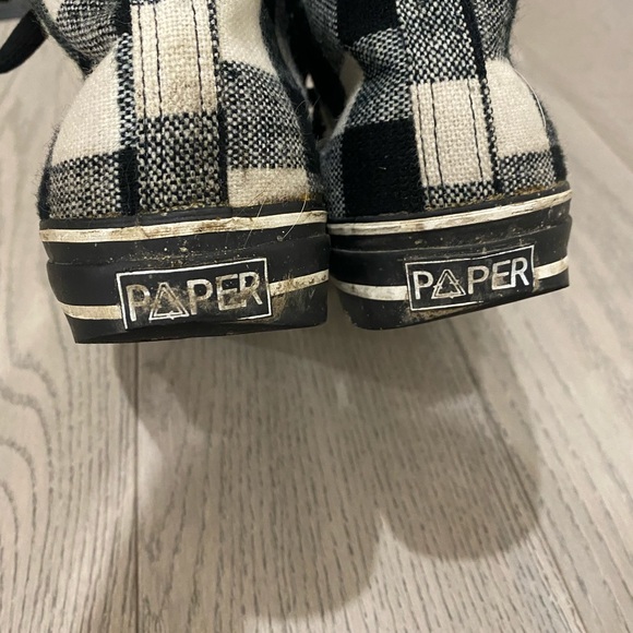 Cool plaid hightops - Picture 5 of 5